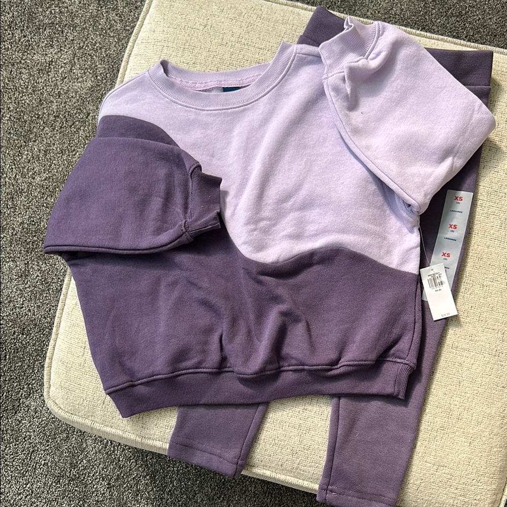 OLD NAVY Purple Two-Tone Sweatshirt and Pants Set- size 5T- NWT